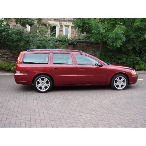 EXCELLENT EXAMPLE!! 2007 VOLVO V70 2.4 SE 170 BHP 5dr AUTO ESTATE 1 YEAR MOT, FULL LEATHER, WARRANTY