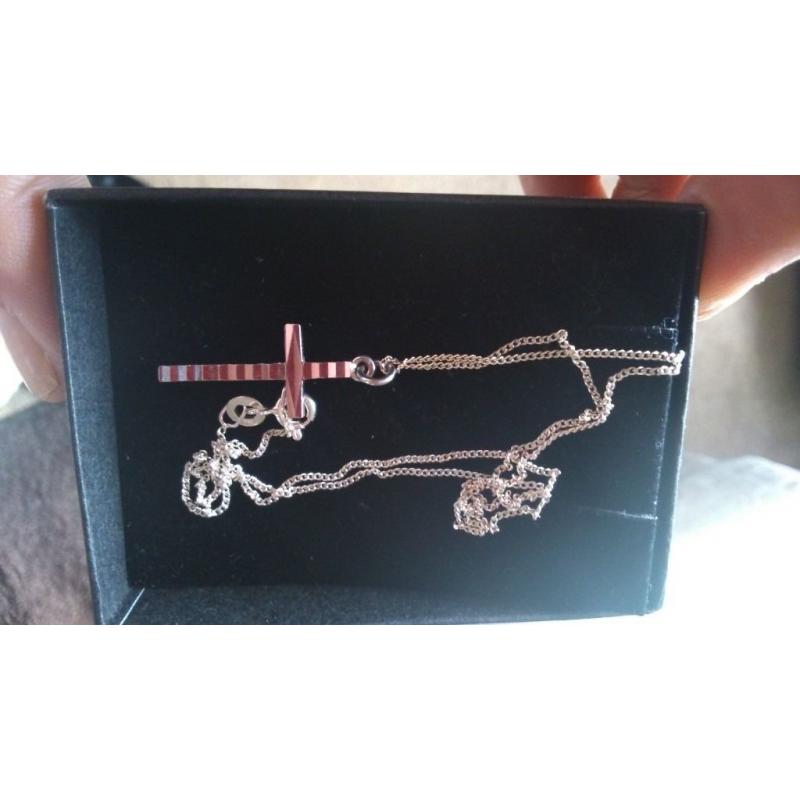16 inch silver chain and cross boxed NEW