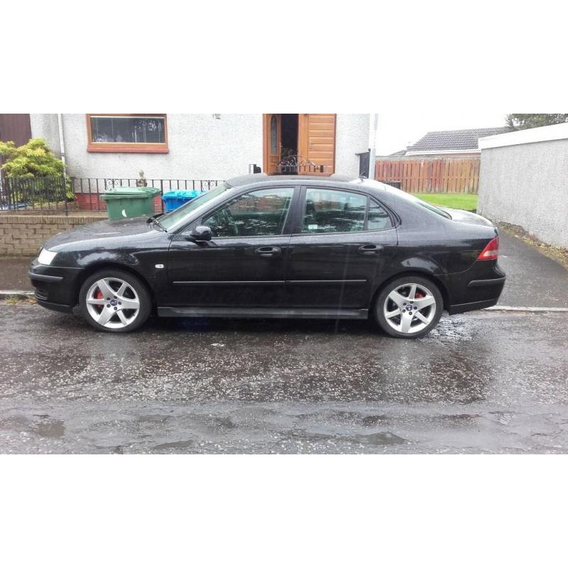 saab 9.3 2004 black. great bodywork looks and goes great. must see!