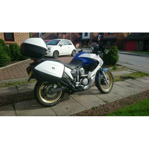 Honda Transalp 700