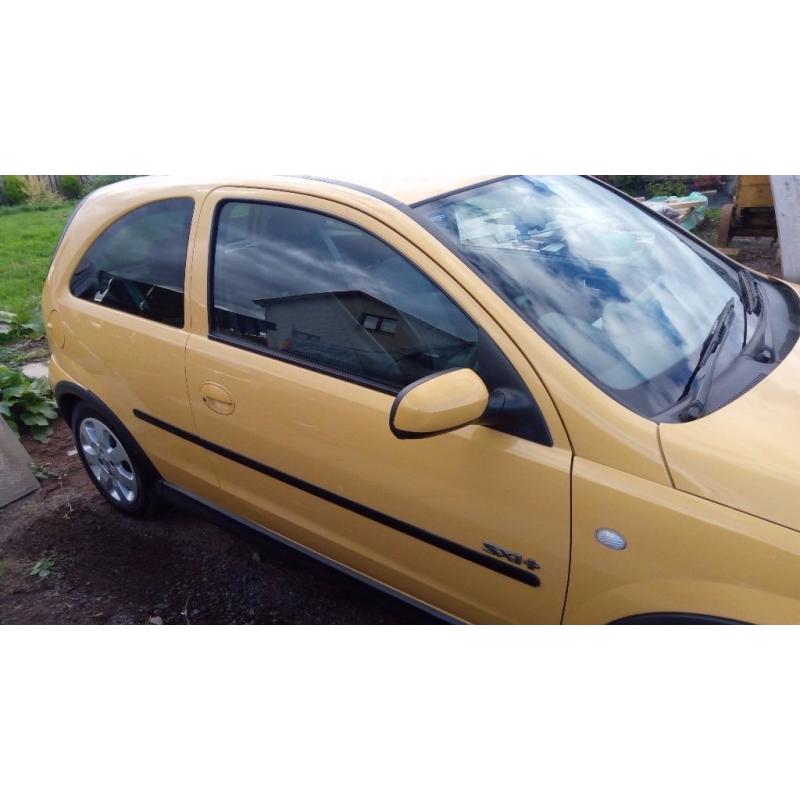 Vauxhall Corsa SXi "Plus", 32,629 Miles, Mot'd 04/2017, One prev owner.