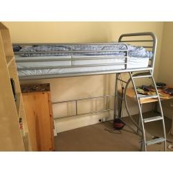 Child's cabin bed, metal frame
