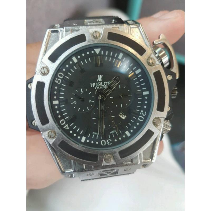 Large face Hub lot watch