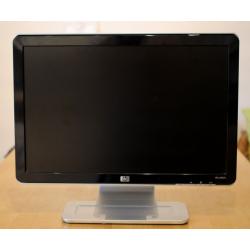 HP w1907s 19" LCD TFT flatscreen monitor with power and VGA cables