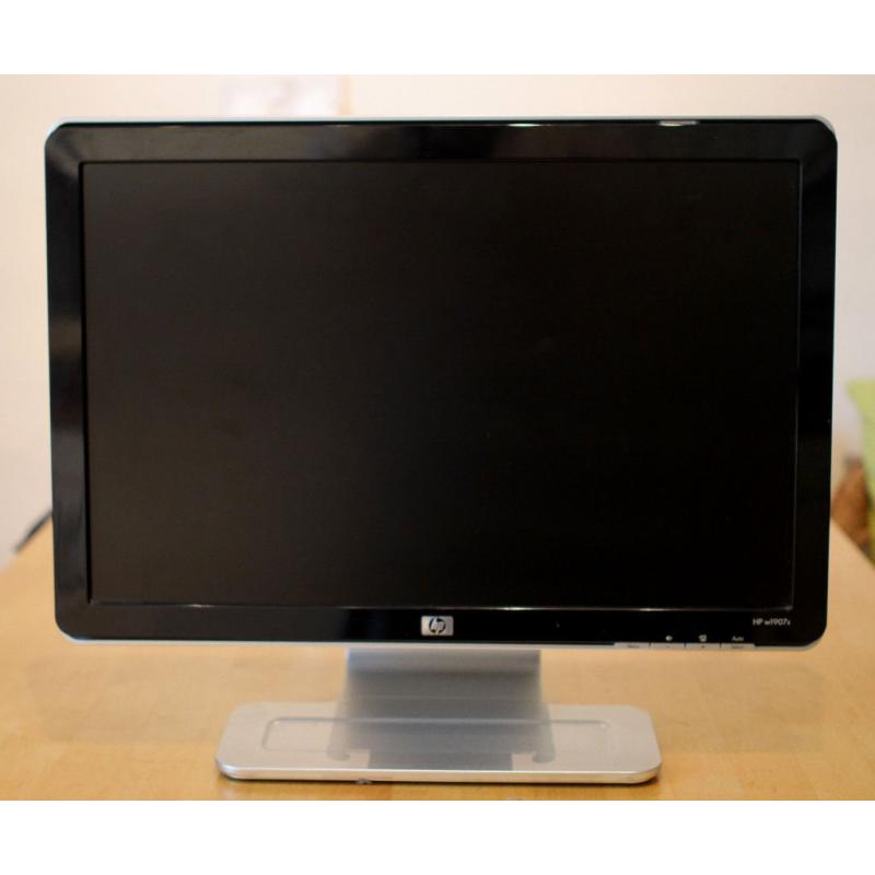 HP w1907s 19" LCD TFT flatscreen monitor with power and VGA cables