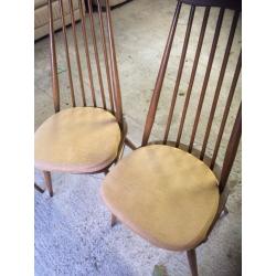 Ercol ding room table and four chairs. Excellent condition.