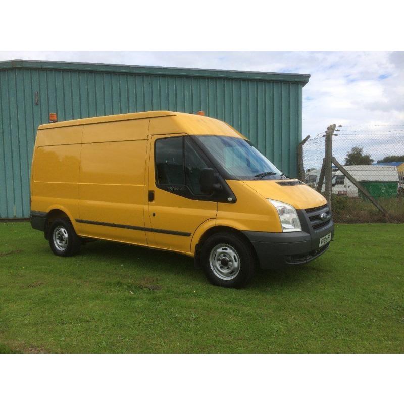 Ford TRAN 115 T350M TREND FWD