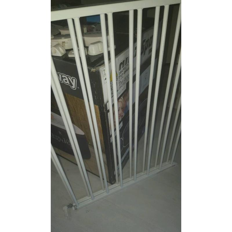 Baby gate
