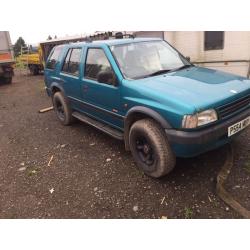 2 Vauxhall fronteras