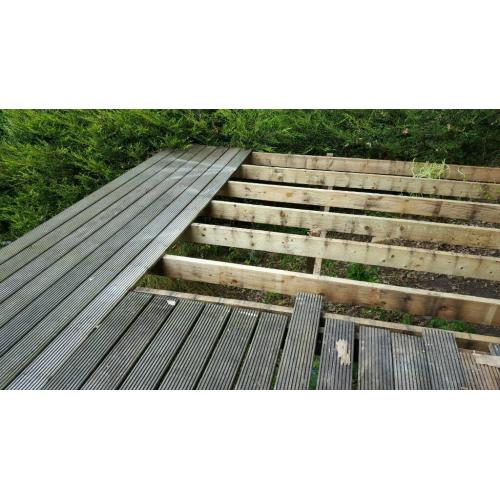 FOR SALE USED DECKING BOARDS 3&4M Lengths + POSTS. 6X2 JOISTS + SCREWS