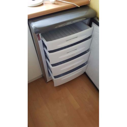 Upright Freezer - Hotpoint 4 drawer