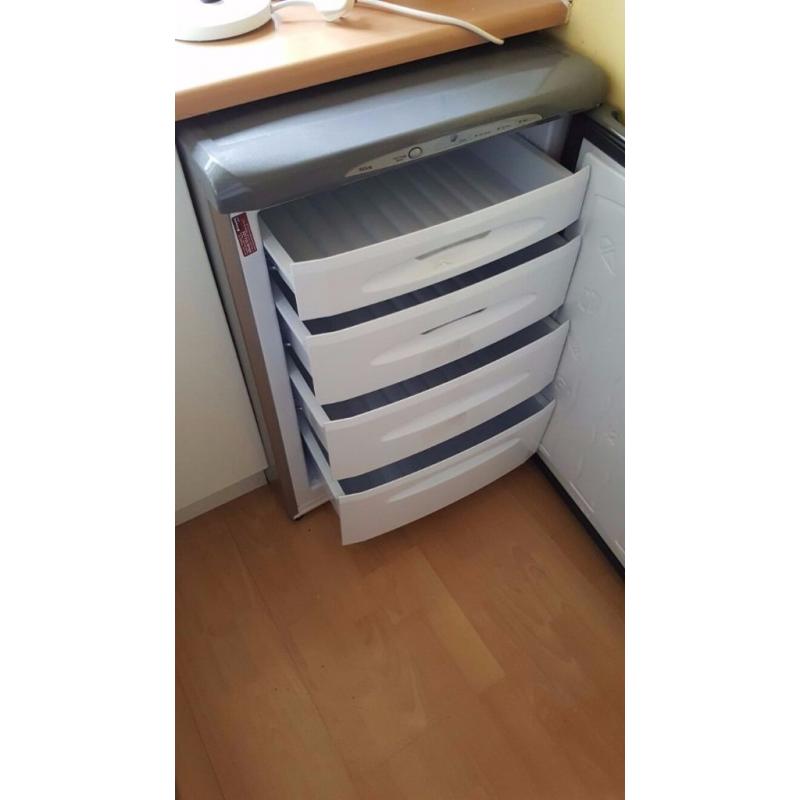 Upright Freezer - Hotpoint 4 drawer