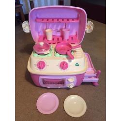 Children's toy cooker and accessories