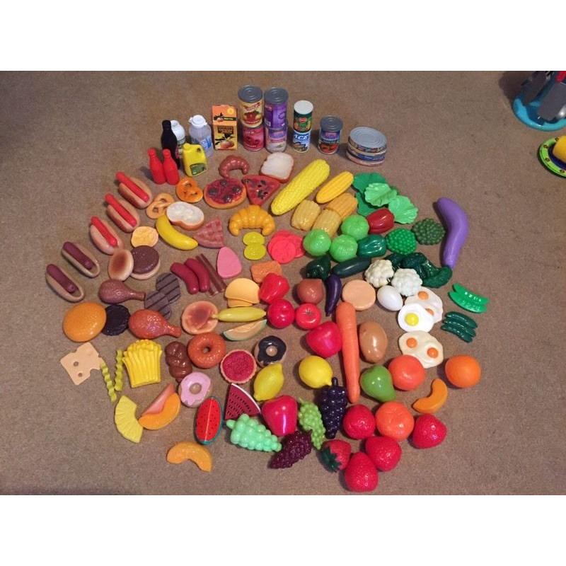 Children's toy cooker and accessories