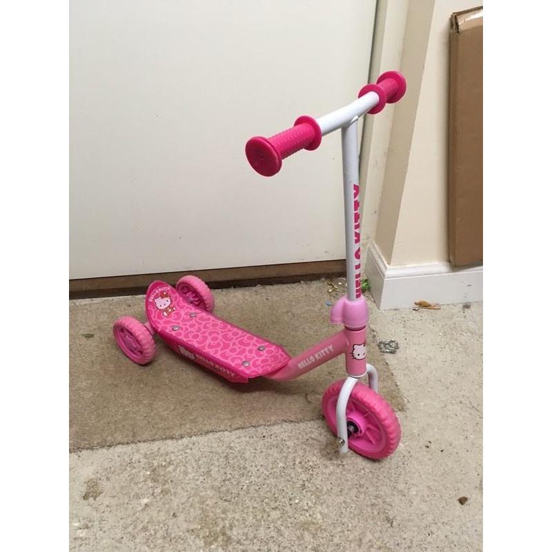 Hello Kitty Scooter
