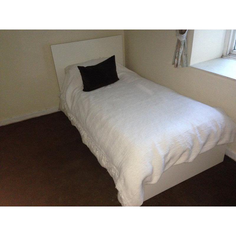 White single bed with two drawers (Argos) as new