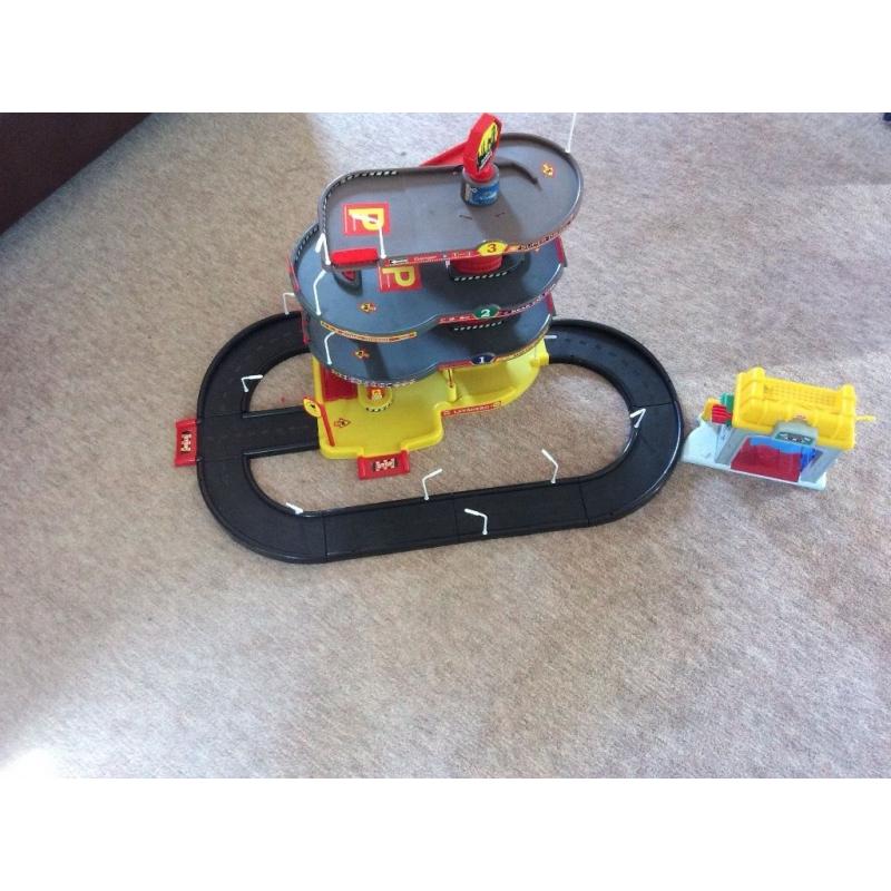 Garage/ parking lot and car wash toddler toys