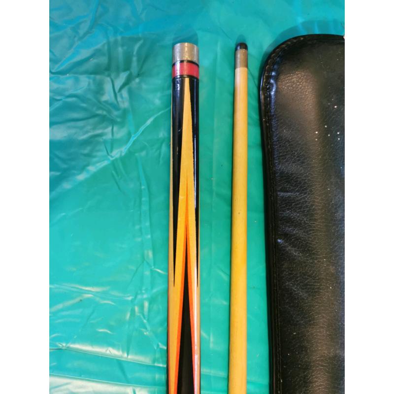 Pool cue