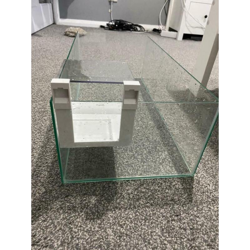 Aquarium tank