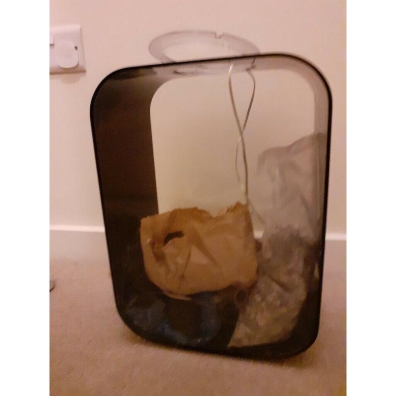 Small fish tank with gravel
