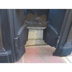 GORGEOUS VINTAGE ORNAMENTAL CAST IRON FIREPLACE