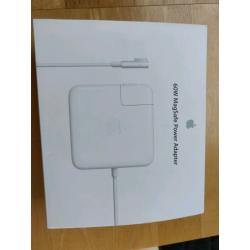 Apple MC461B/B 60W MagSafe Power Adapter for MacBook and 13" MacBook P
