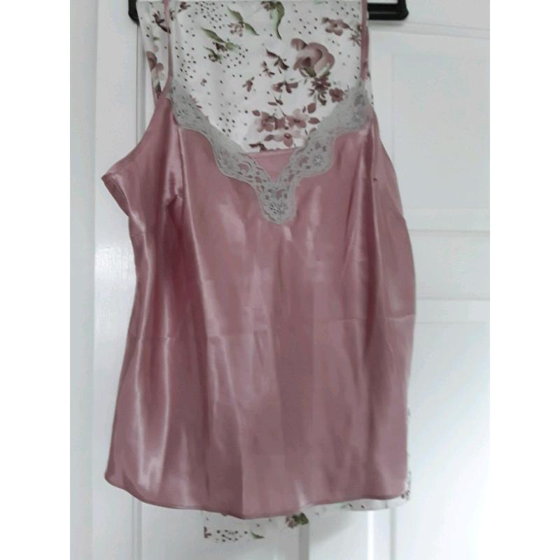 Ladies Pyjamas size 14/16