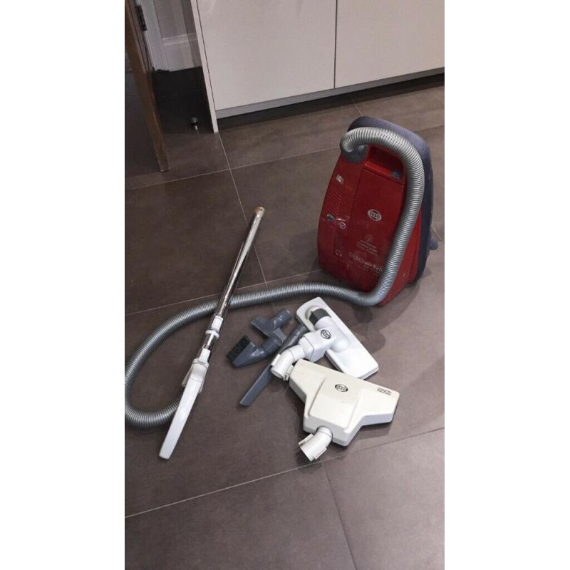Vacuum Cleaner