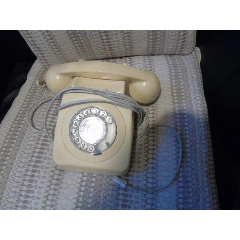 Telephone Original Vintage Retro 1970's BT GPO 746 Rotary Dial Ivory Cream works fine.