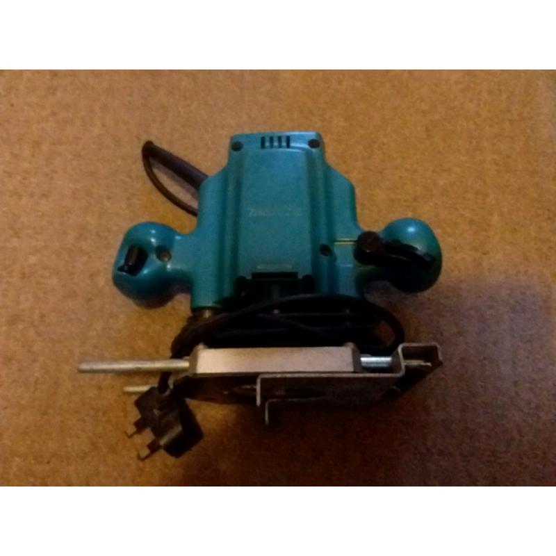 Makita router