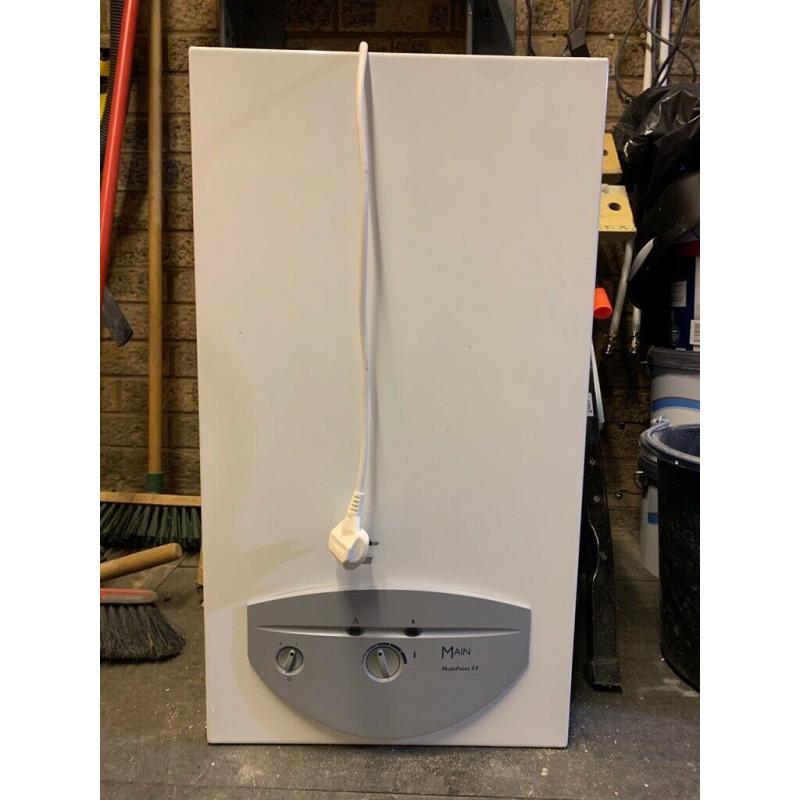 Main Multipoint FF Room Sealed Fan-Assisted Water Heater Excellent Condition