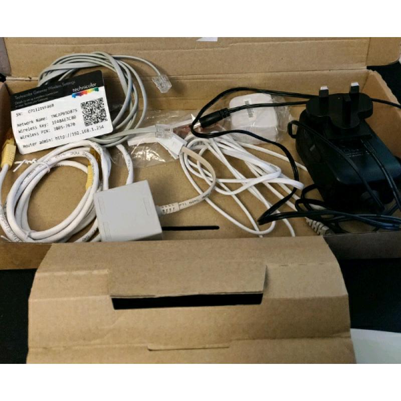 Router - Technicolor TG582n wireless WiFi broadband router.