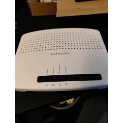 Router - Technicolor TG582n wireless WiFi broadband router.