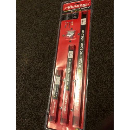 Magnetic rails