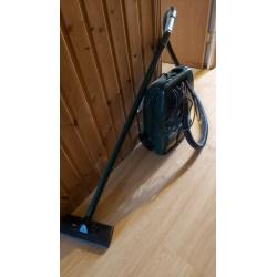 Vacuum cleaner for sale