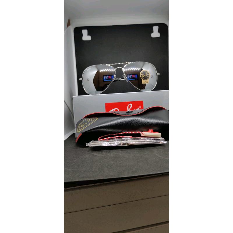 Ray-ban aviator sunglasses mirror