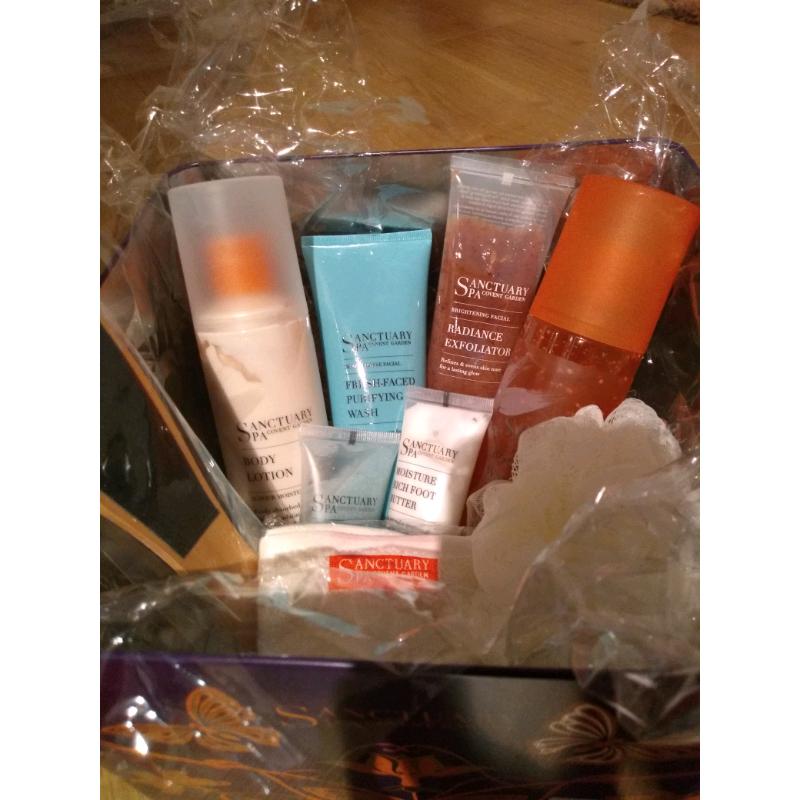 Sanctuary Spa Pamper Tin BN