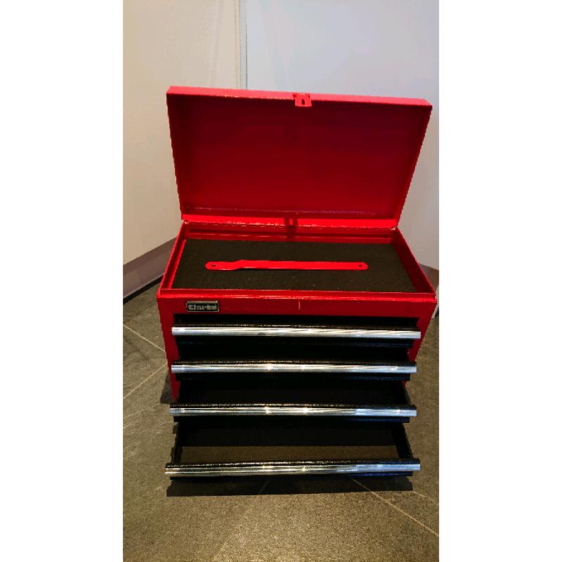 Brand new Small Tool chest, Toolbox, x4 Draws plus top lid (red)