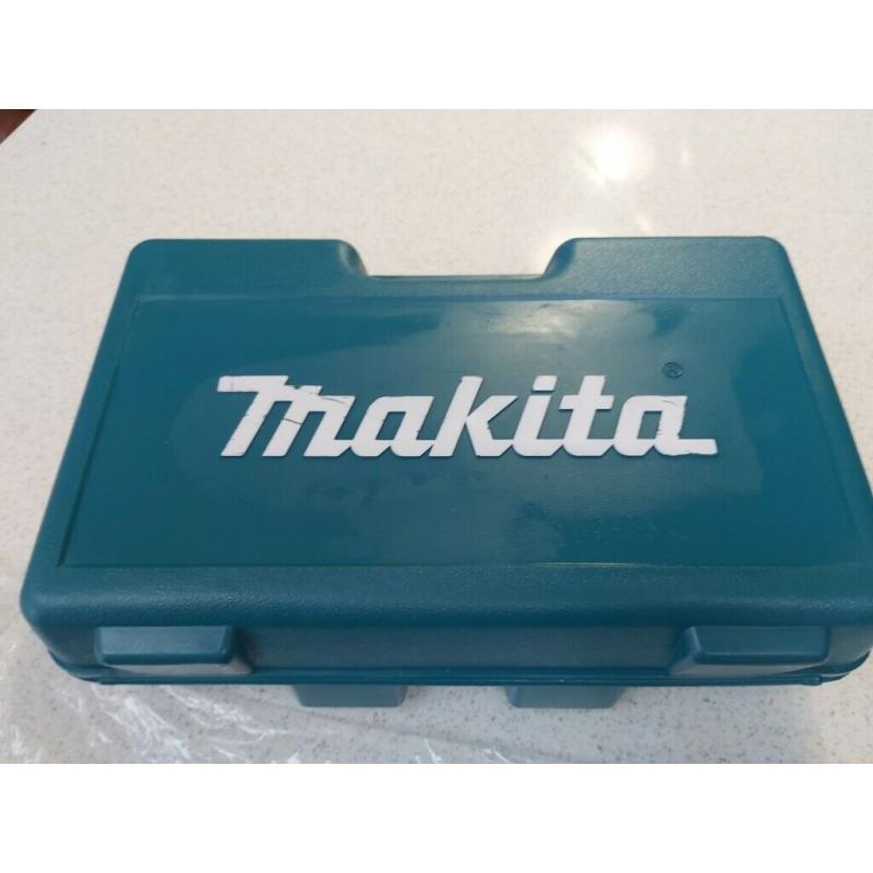 Makita 110v 115mm grinder new