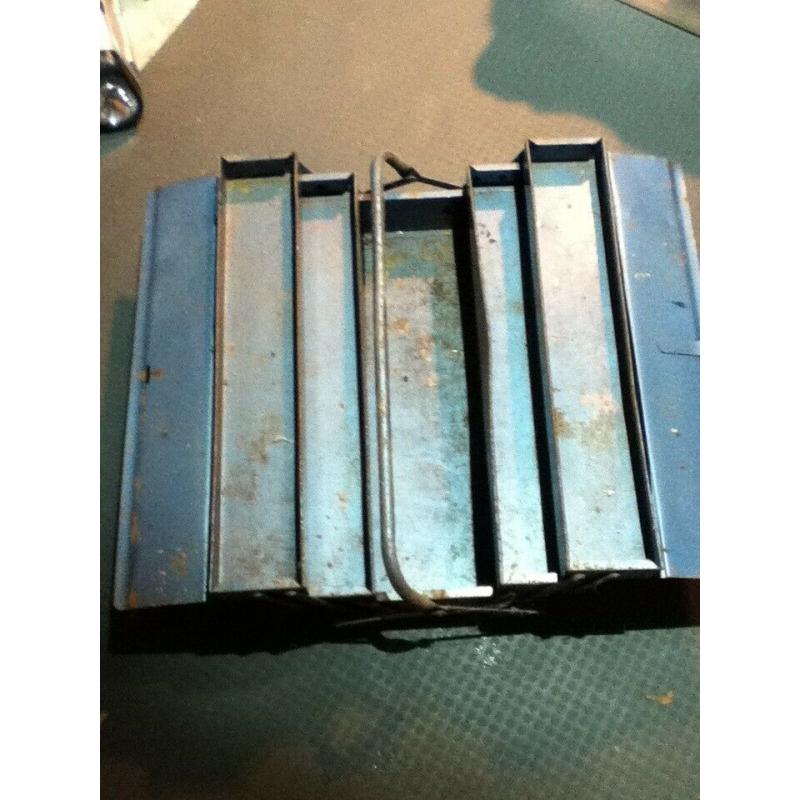 Cantilever Tool Box.