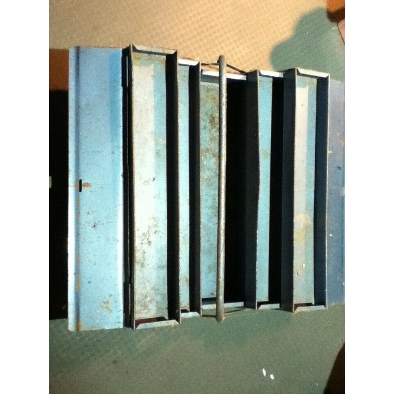 Cantilever Tool Box.