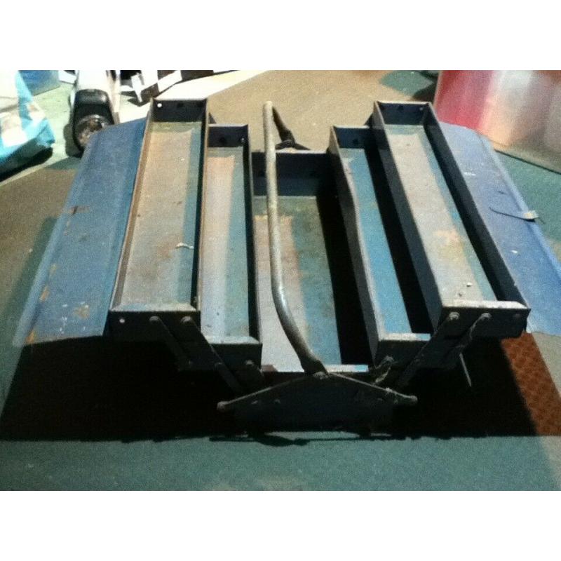 Cantilever Tool Box.