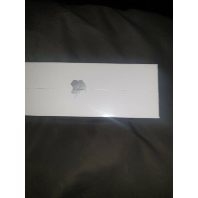 Apple air pods