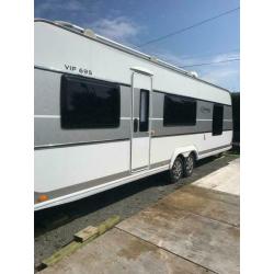 LMC 695 2015 with Walker awning