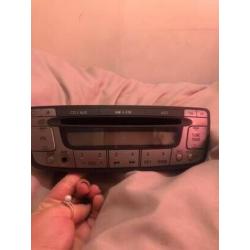 Original Peugeot 107 radio - SFS