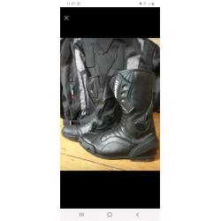 Motor cycle gear