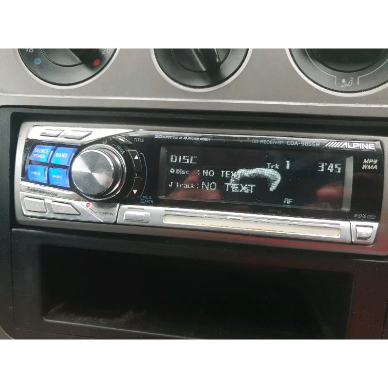 ALPINE CDA-9855R IN excellent condition