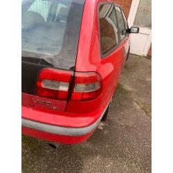 Volvo v40 estates 1.8 breaking parts