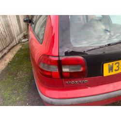 Volvo v40 estates 1.8 breaking parts