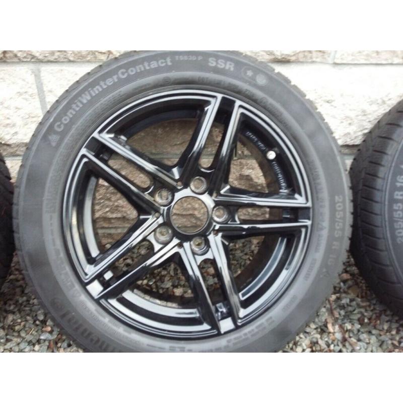 BMW Alloy wheels with winter tyres fits 1 series and 2 series 16"